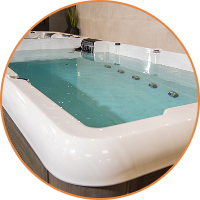 Wellness-функції СПА-басейну, водоспади та хромотерапія